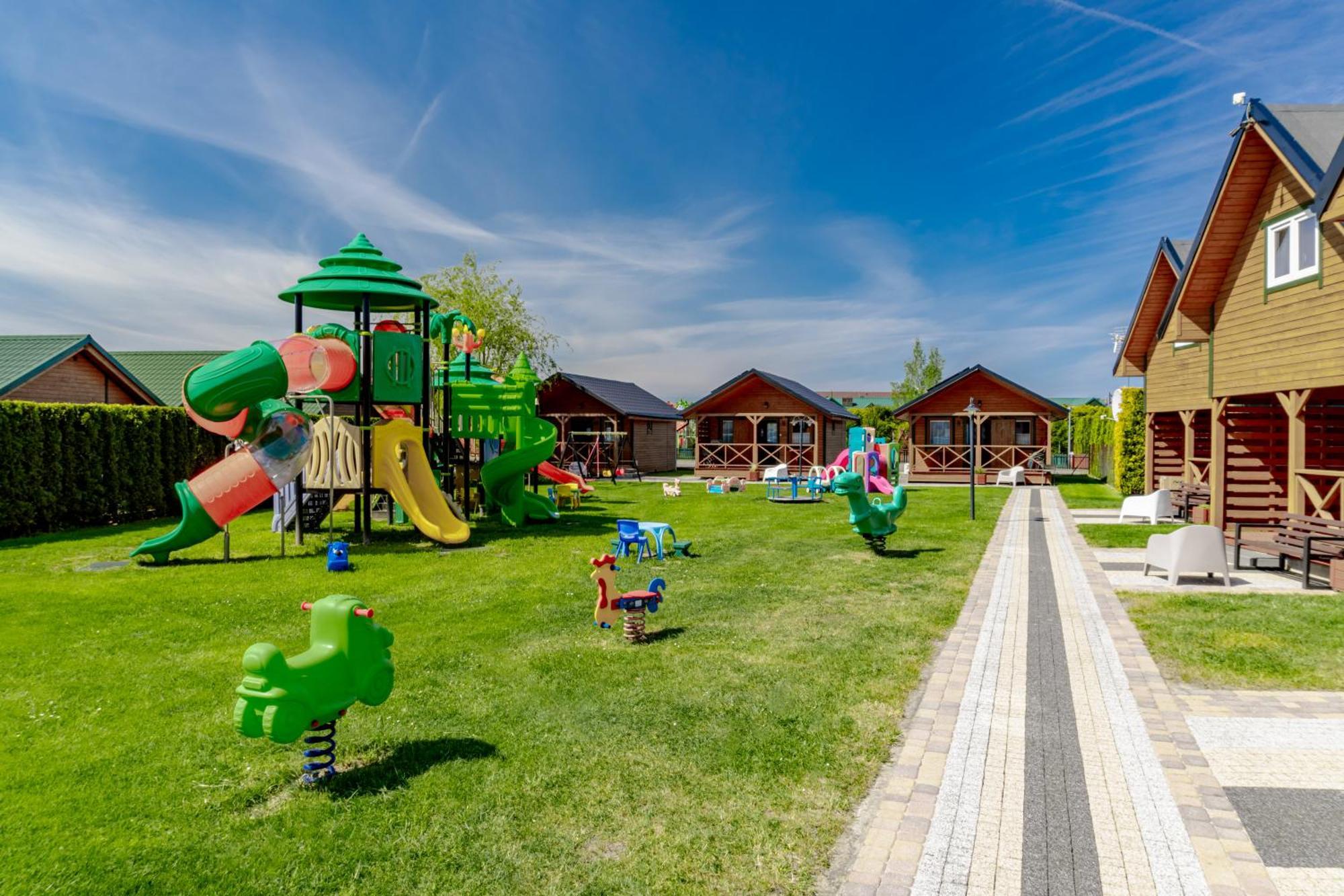 Domki Morena - Rodzinne Domki Blisko Plazy Karwia Exterior foto